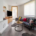 Rueckzugsort Mit Waldblick