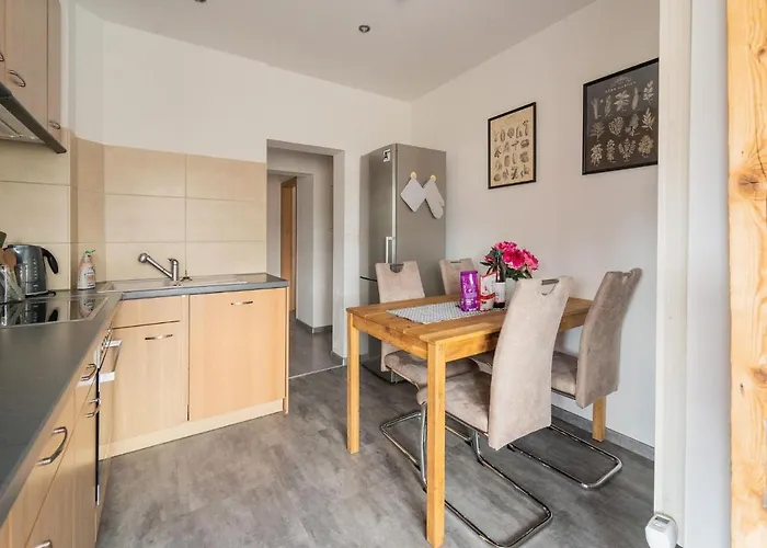 Retreat With Forest Views Daire *