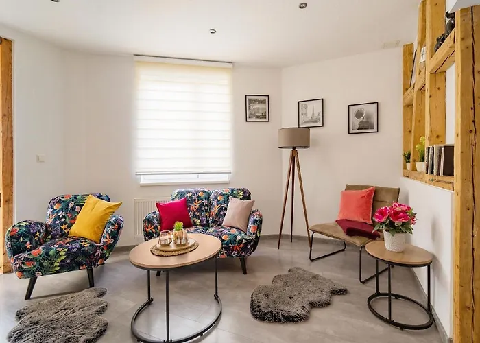 Retreat With Forest Views Daire *