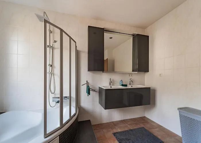 Retreat With Forest Views * Zella-Mehlis